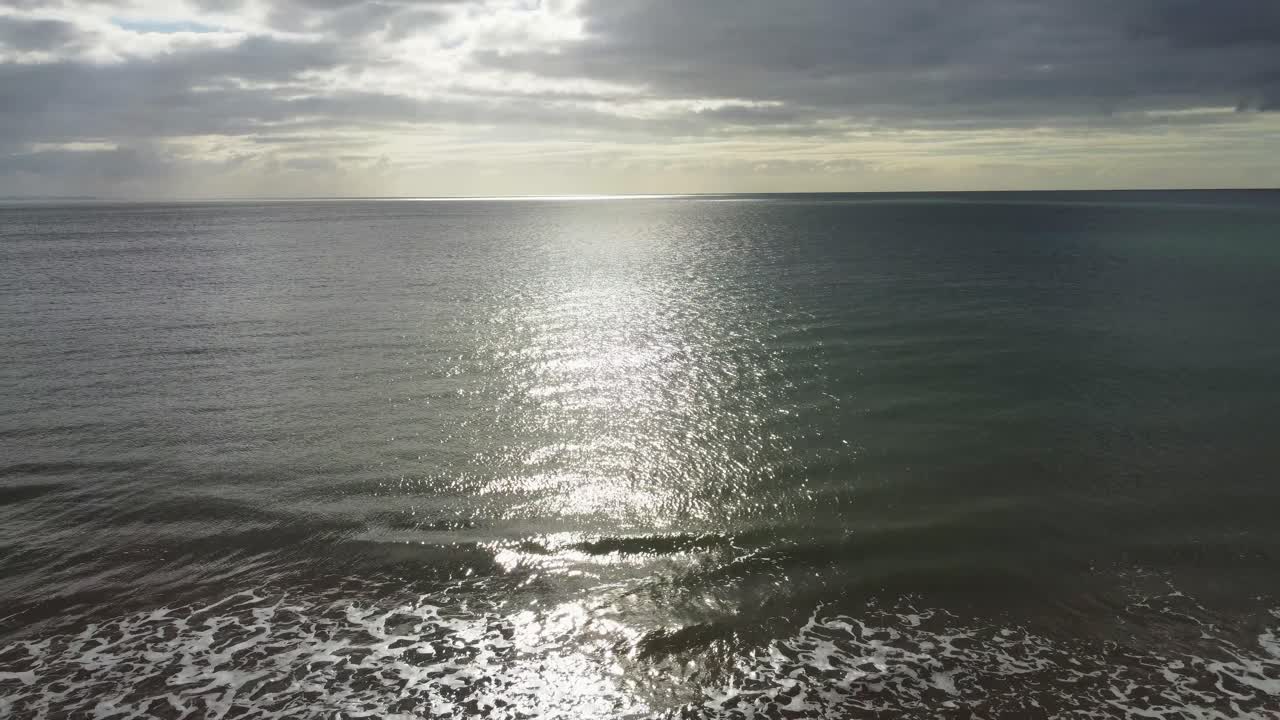 mewslade bay uk - 공중 드론 샷 4k