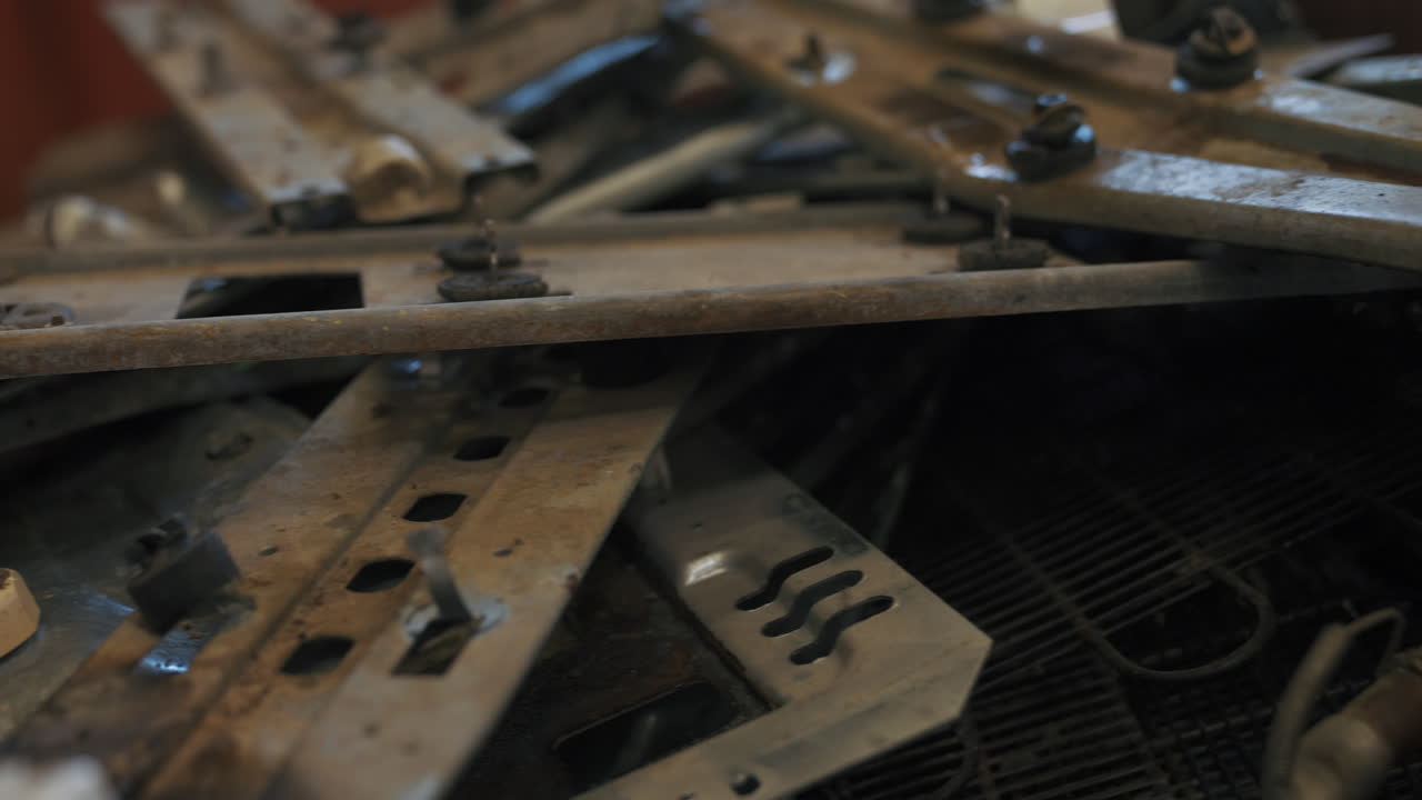 폐기물 냉장고 부품으로 분리