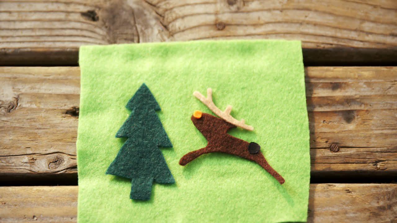 decoração de natal em mesa de madeira 4k