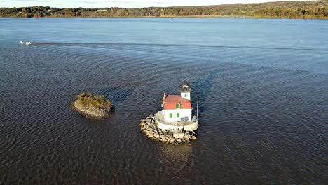 Esopus-Lighthouse-Ulster-County-NY-Hudson-River