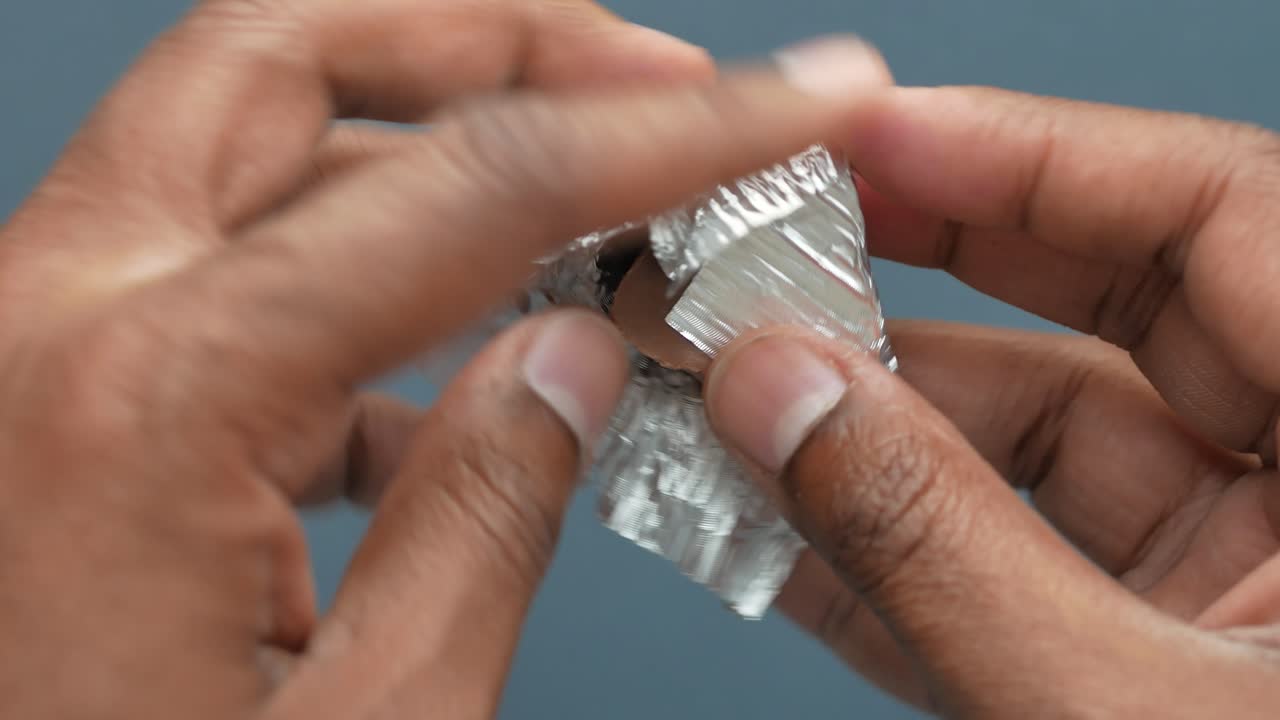 desempaquetado de chocolate