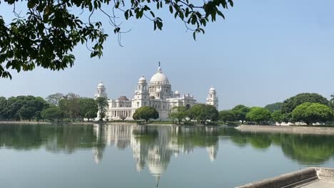 Das-Victoria-Memorial-Ist-Ein-Denkmal-Und-Museum,-Das-1921-Zum-Gedenken-An-Königin-Victoria-Errichtet-Wurde