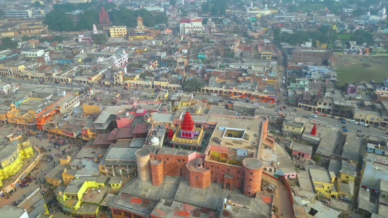 ayodhya vista de avión no tripulado de shri ram mandir, shri hanuman garhi mandir, lata mangeshkar chowk y ram ki paidi ghats