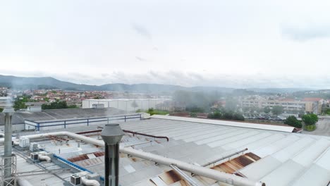 chimeneas de hornos industriales vista aérea