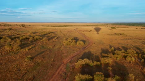 vista aérea, reserva nacional maasai mara al amanecer