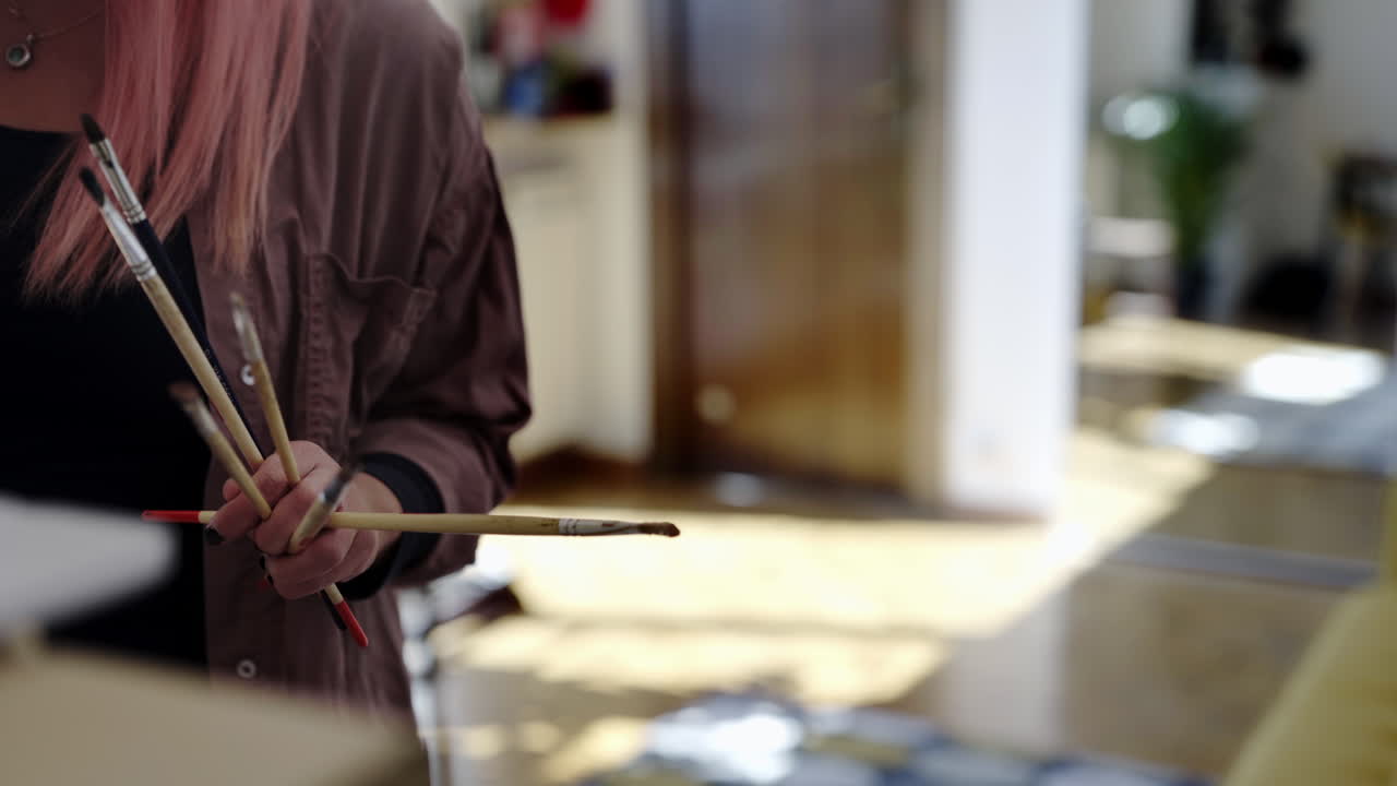 selección de pinceles de arte tratamiento visual lienzo pintura