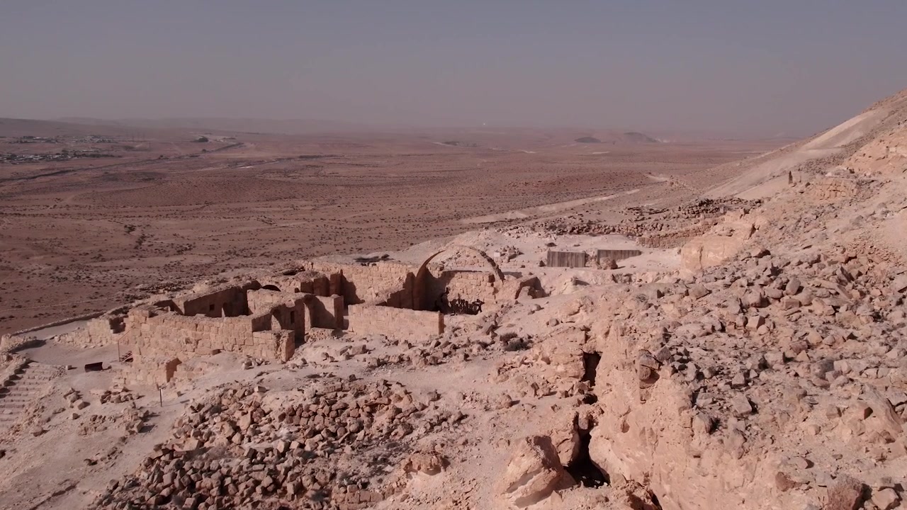 Avdat Arkeolojik Alanı ve Uçsuz Bucaksız Çöl Manzarasının Drone Çekimi
