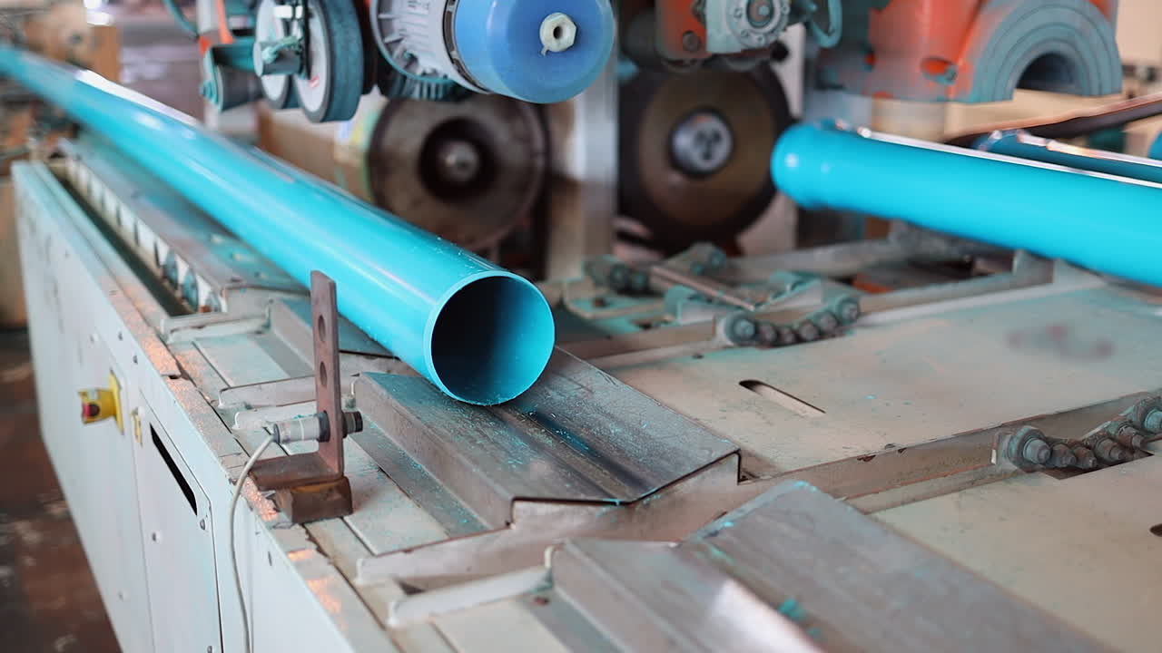 Production line of thick wall and durable blue plastic water pipe