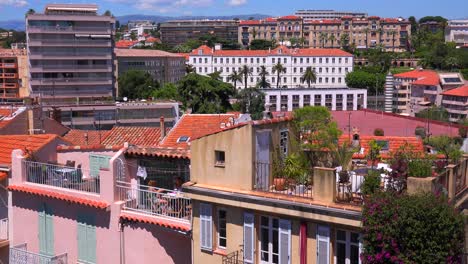una vista del paisaje urbano de cannes francia 1