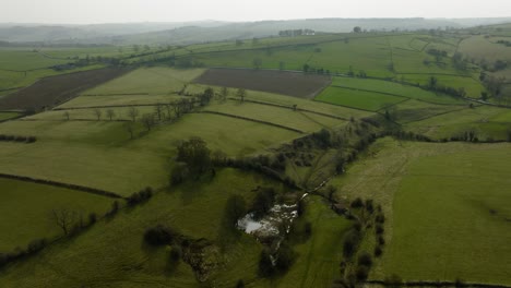 Derbyshire-Dales-Aéreo-Paisaje-Campo-Invierno-Primavera-Bakewell