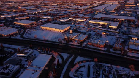 Eine-Aufschlussreiche-Luftaufnahme-Der-Endlosen-Prärien-Im-Winter