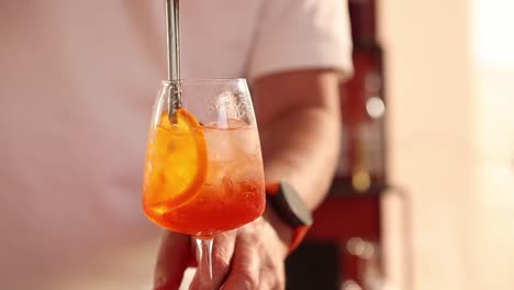 aperol spritz cocktail preparation