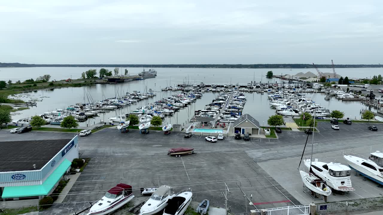 A gloomy marina on a cloudy day