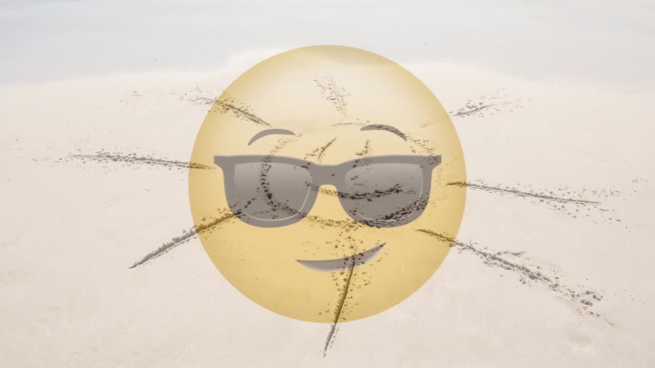 sonriente con el sol dibujado en la playa