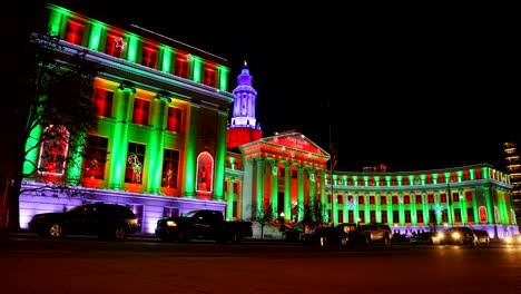 Time-lapse-of-car-traffic-in-front-of-the-Denver-City-Council-building-in-holiday-season