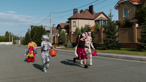 kids on halloween