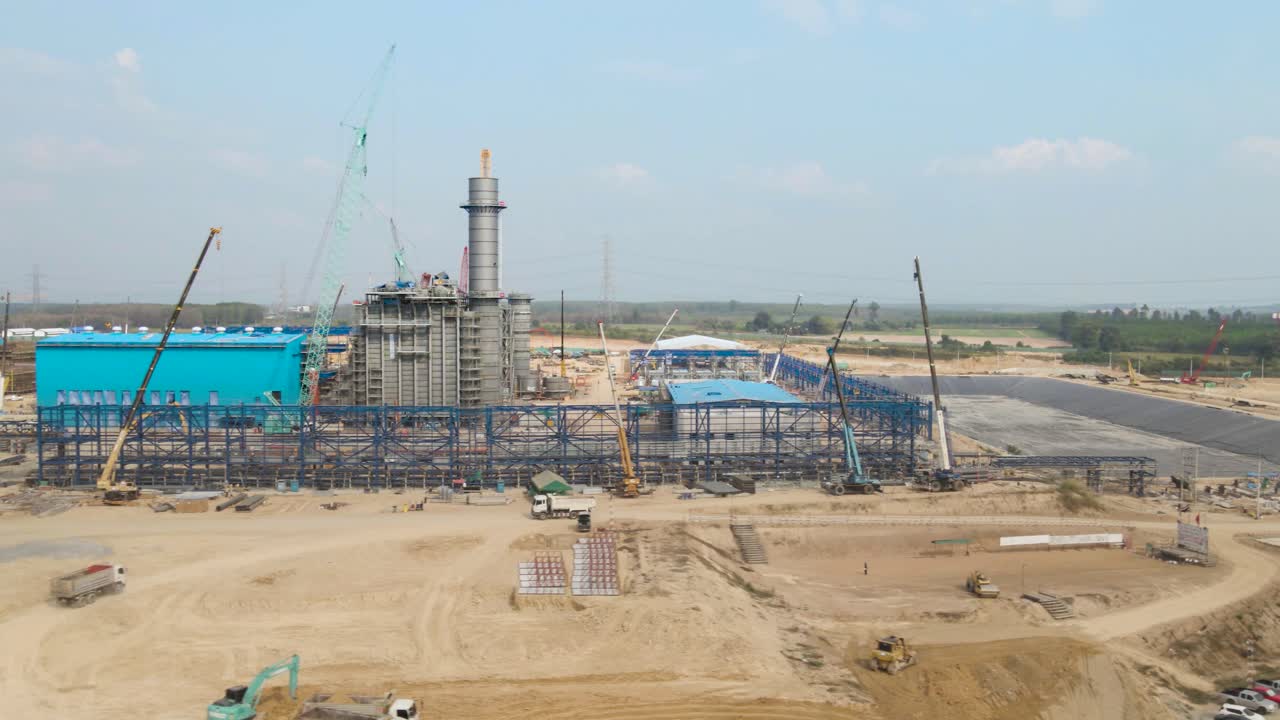 Tracking along Construction site infrastructure, Heavy machinery on engineering project