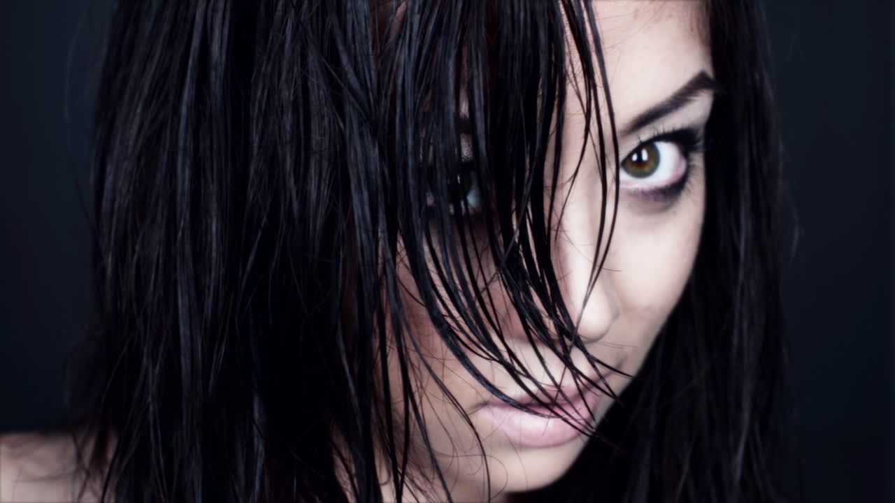 주목을 사로잡는 아름다움