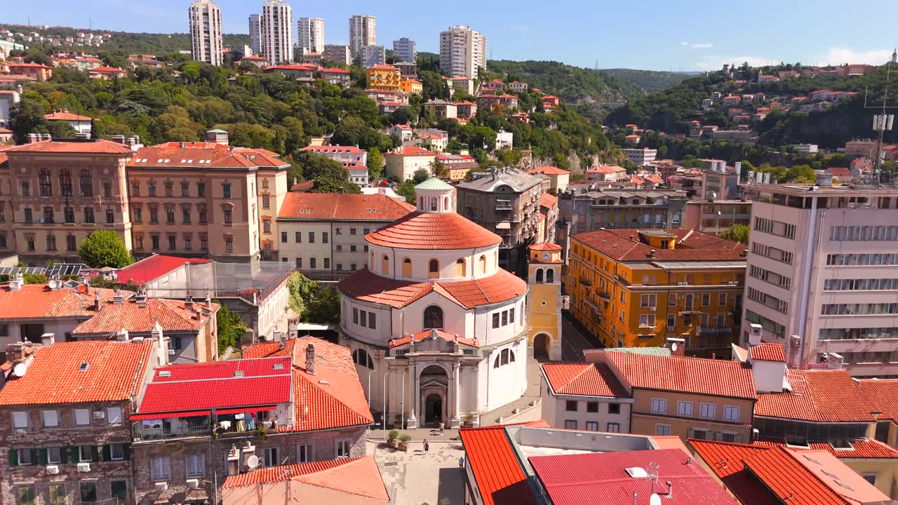 Sweeping across the Adriatic Sea, the video highlights the crystal-clear waters surrounding Rijeka’s harbor.