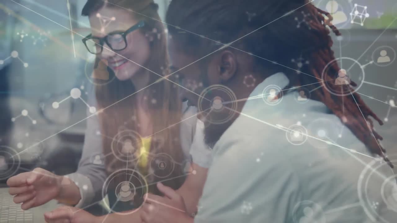 animación del procesamiento de datos científicos en estudiantes diversos.