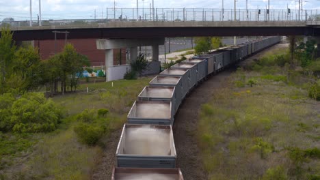 Establishing-shot-of-train-on-train-track