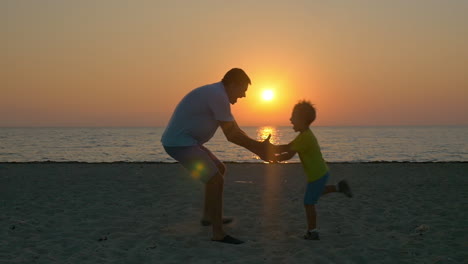 Tiempo-Feliz-Con-El-Amado-Papá