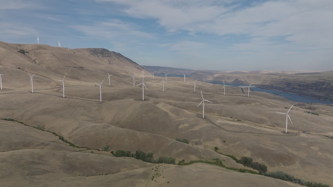 аэрофотосъемка с беспилотника ветряных турбин в южном вашингтоне-9