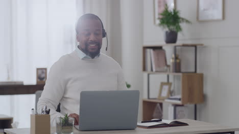 Call-centre-agent-using-a-headset-to-listen