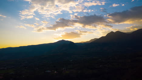 hiper timelapse of sunset in ecuador