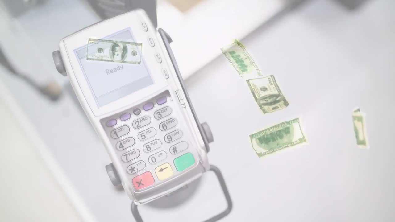 анимация банкнот в долларах сша и платежный терминал