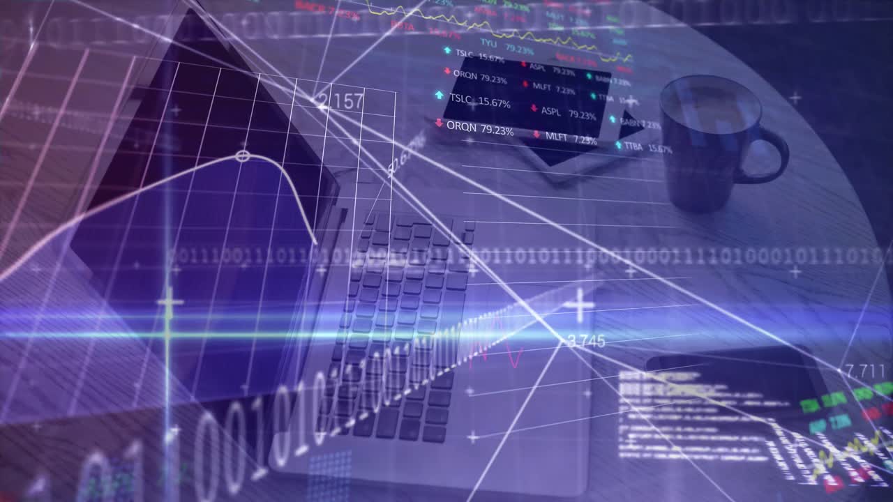 책상에 있는 사무실 장비와 비교하여 재무 데이터 처리의 디지털 복합 비디오