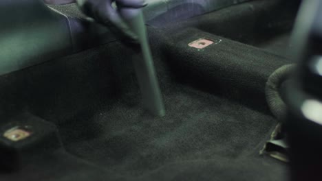 limpieza profesional de automóviles. lavado de sars. detalles interiores. limpieza en seco y detalles del interior de un automóvil. limpeza profunda de asientos. limpeza de espuma en el lavado de automóviles; limpieza del panel del automóvil del polvo. una aspiradora