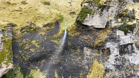 vista de la cascada de islandia drones 4k