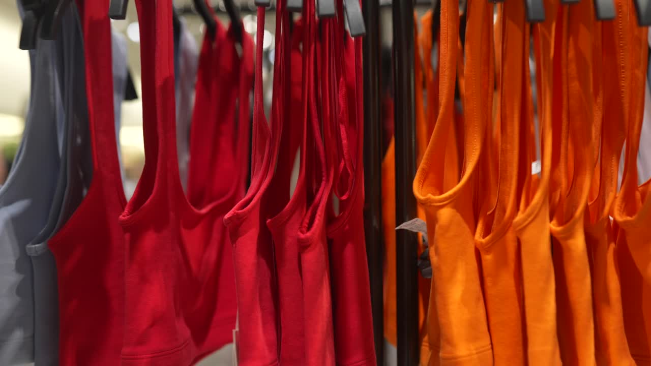 다채로운 크이 전시되어 있습니다.