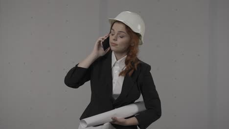 woman engineer discussing construction project