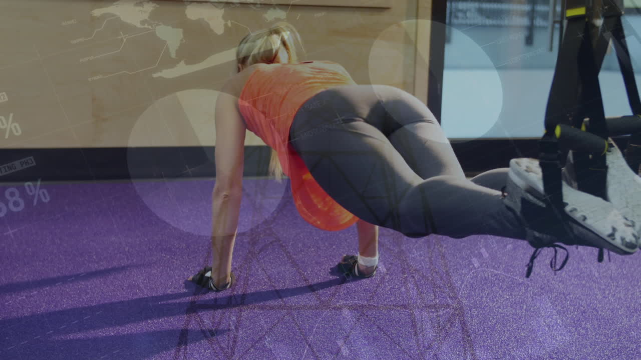 animación del procesamiento de datos estadísticos sobre una mujer caucásica que realiza ejercicios de abdominales en el gimnasio