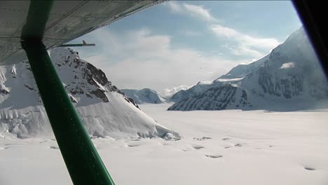 Liftoff-from-glacier