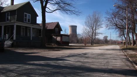 residential homes are located near a nuclear power plant