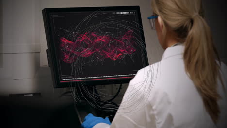 animación de círculos en movimiento sobre científica caucásica que trabaja en el laboratorio