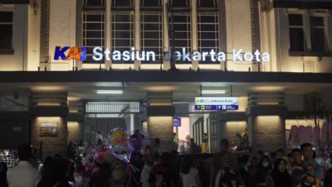 jakarta kota station at night