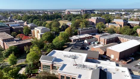 tuscaloosa alabama universidad de alabama campus con el estadio en el fondo
