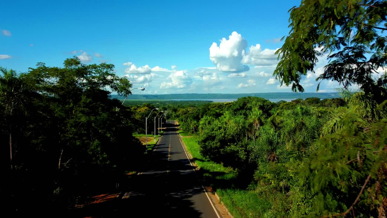 hermosa zona de la ciudad de aregua con vistas a su famoso lago ypacarai, paraguay