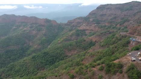 amba ghat, maharashtra, india - imágenes aéreas de drones - viajes | carretera | ghat occidental | la india | viaje