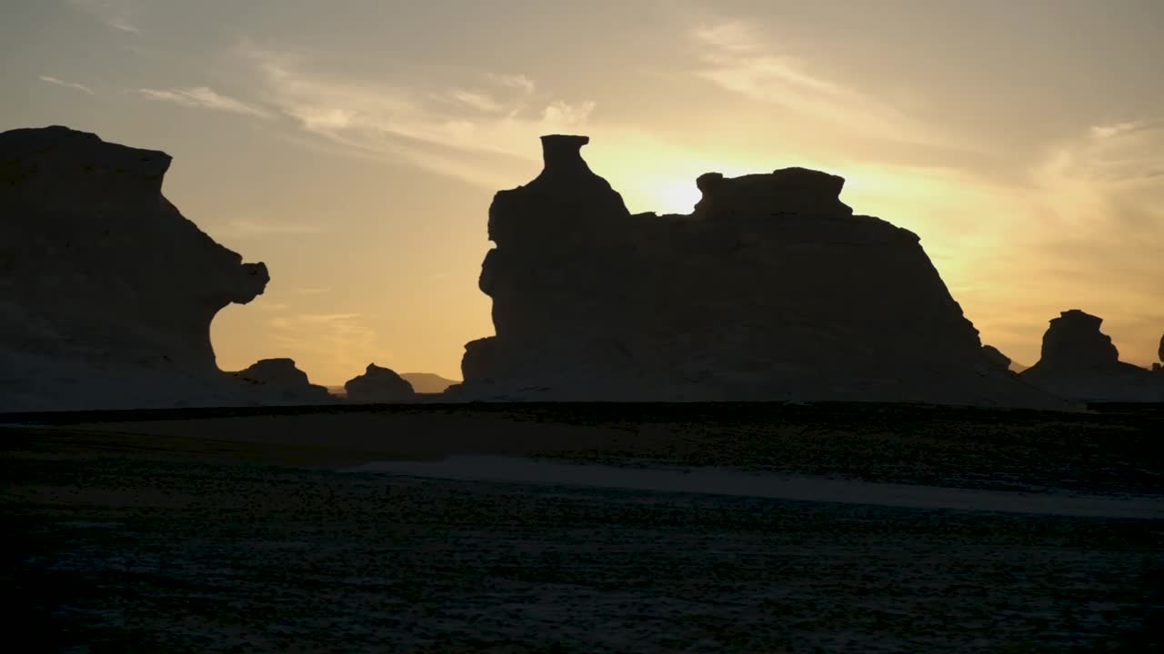 하얀 사막 - 이집트의 검은 사막