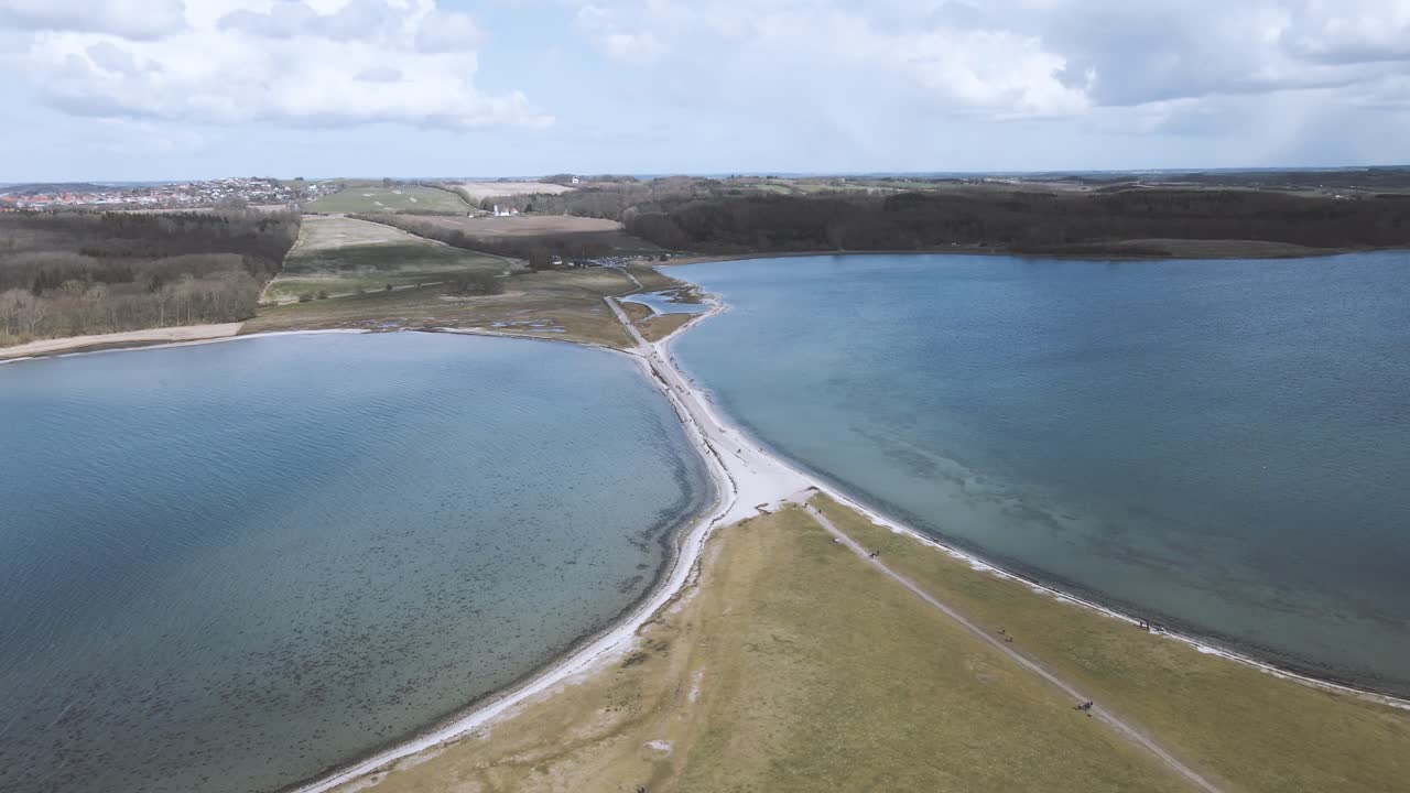 Kaunis Tanskan rannikko kuvattuna DJI-dronella