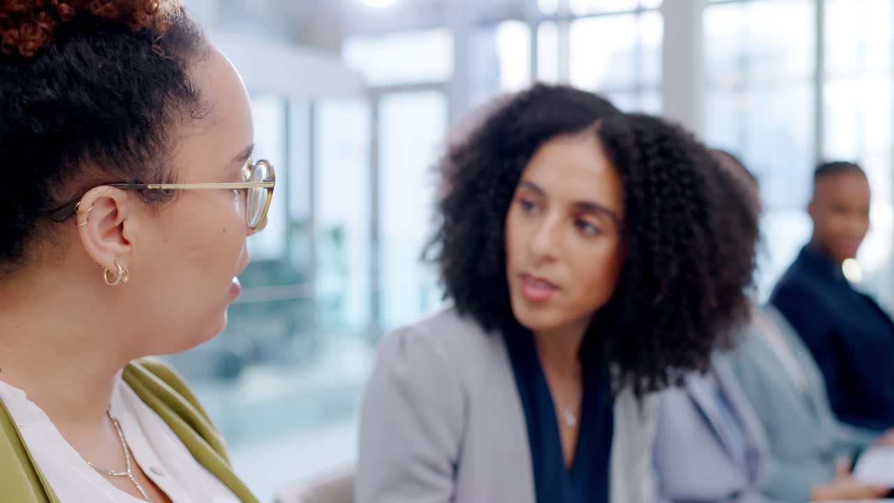 Conversation, advice at job interview