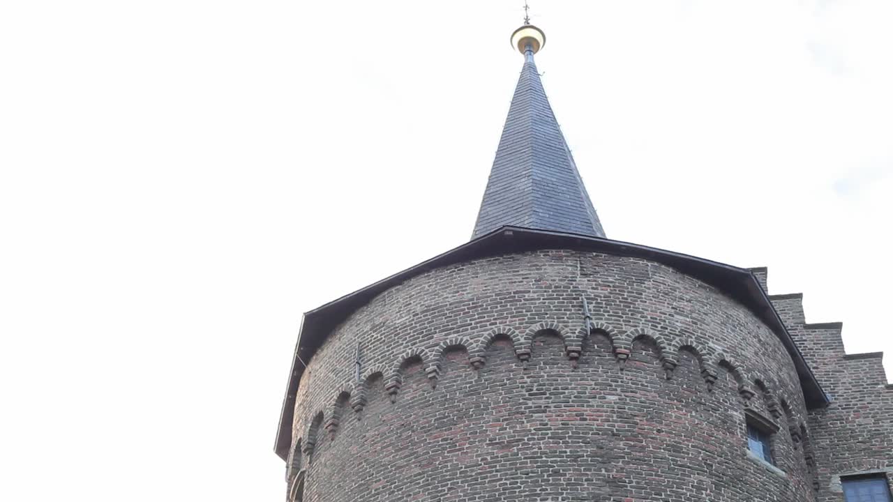 Tilt up of castle defense tower