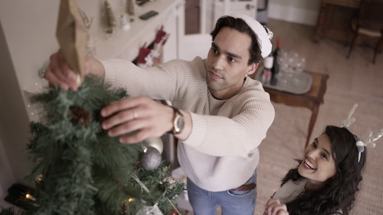 y encima una estrella.