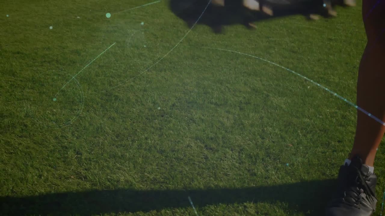 Animation af forbindelsesnetværk over en fodboldspiller af blandet etnicitet.