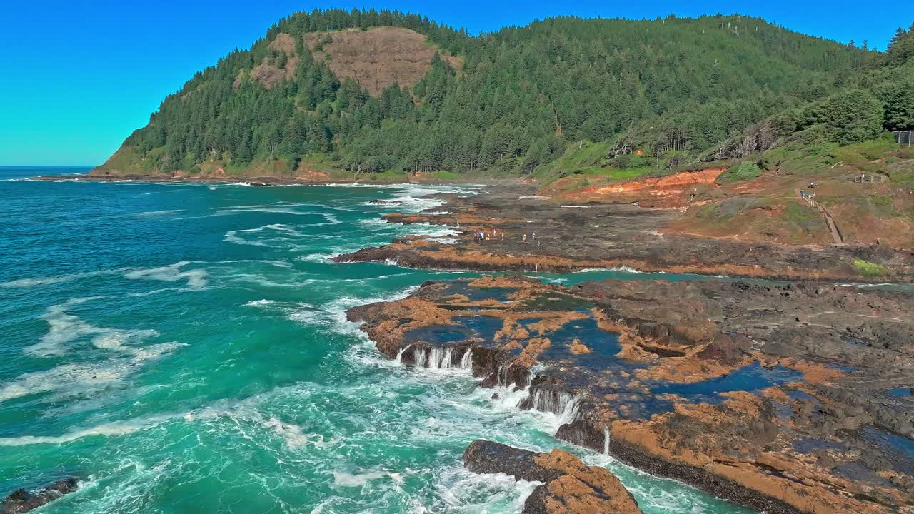Located in the Cape Perpetua Scenic Area, just three miles south of Yachats Oregon, Thor's Well is a bowl-shaped hole carved out of the rough basalt shoreline